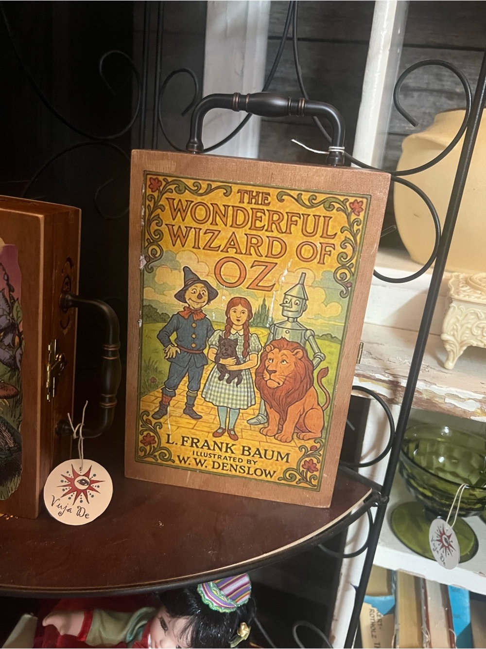 The Wonderful Wizard of Oz Wooden Cigar Trinket Box /Purse- Brown - Picture 1 of 2